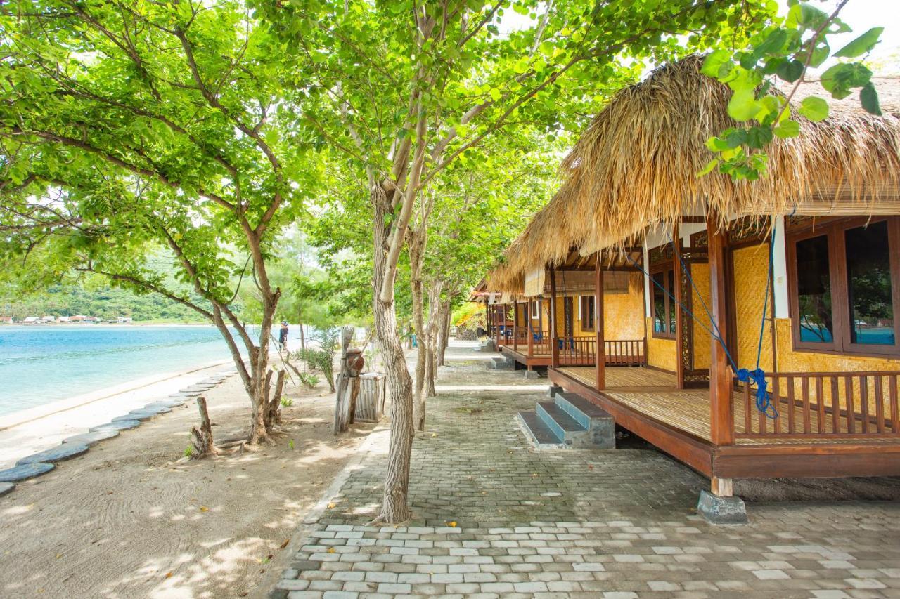 Nirvana Gili Sudak Hotel Exterior photo